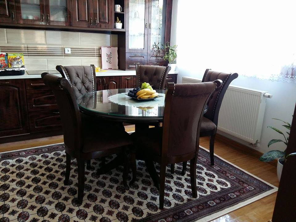 Trpezarijski namještaj 3